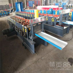 【設(shè)備直銷異型壓瓦機(jī)圍擋板生產(chǎn)設(shè)備地鑫機(jī)械】-